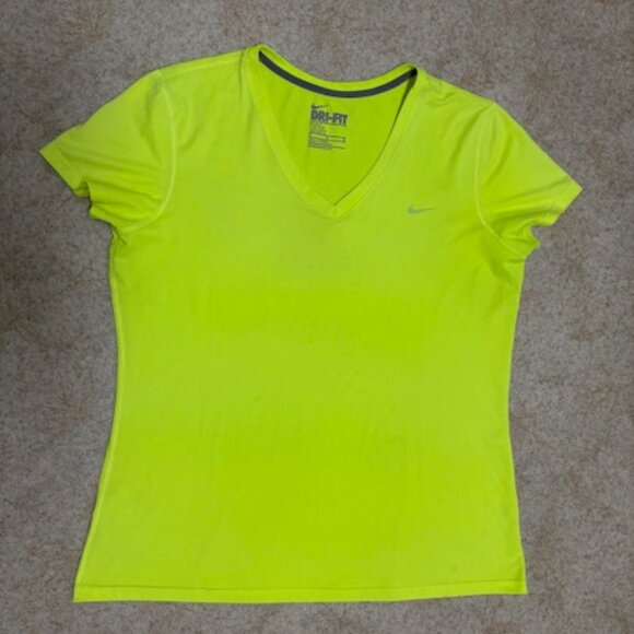 Nike Dri-Fit Woman's XL top - Lime Green - Picture 1 of 5